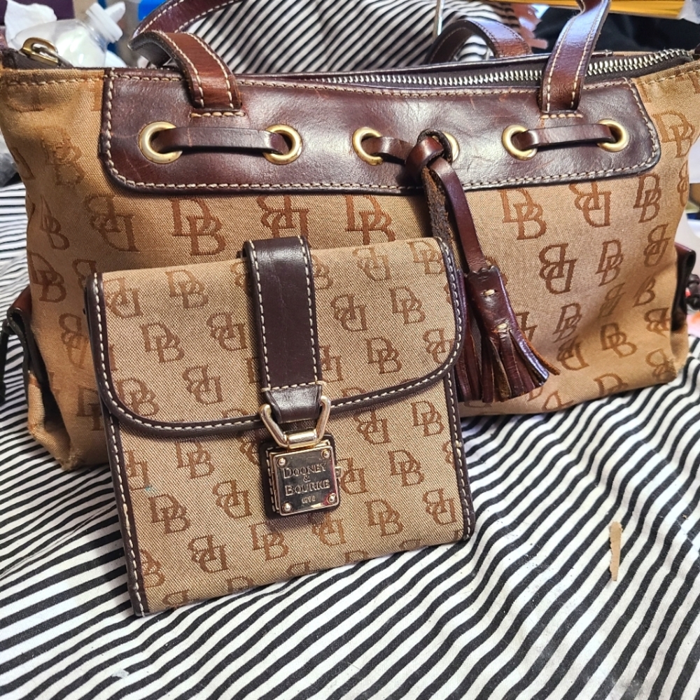 DOONEY BOURKE TASSEL MULTI COLORED ZIP TOP ANNIVERSARY SIGNATURE BAG